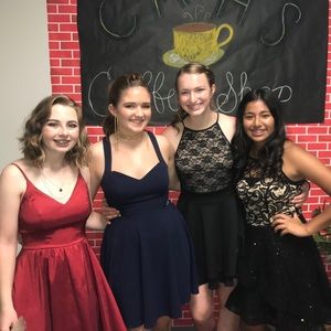 Meet your Posher, Elaina